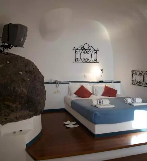 Vallas Apartments & Villas