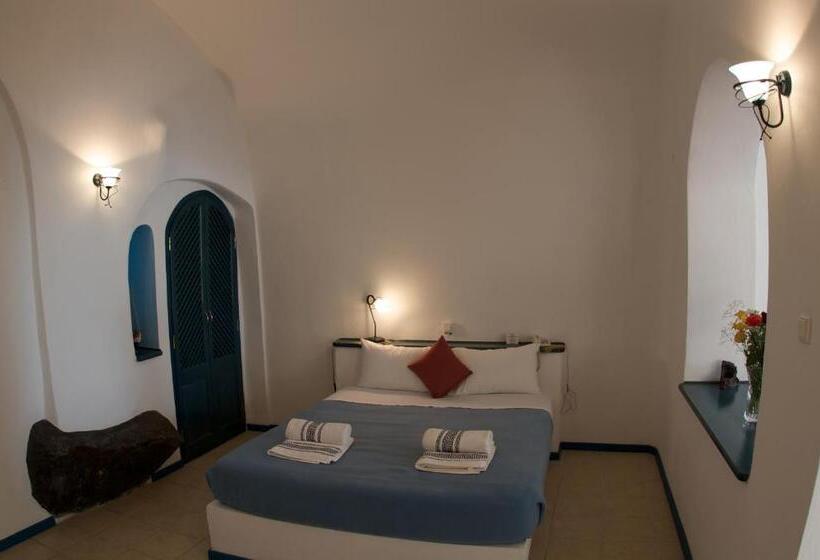 Vallas Apartments & Villas