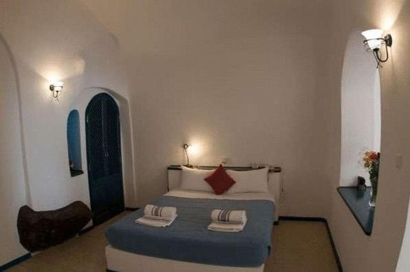 Vallas Apartments & Villas