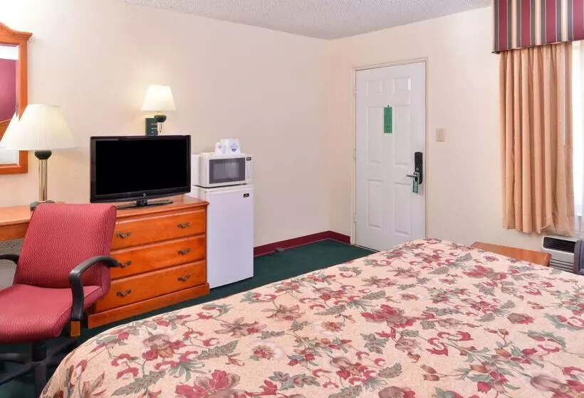 בית מלון כפרי Americas Best Value Inn Lubbock East