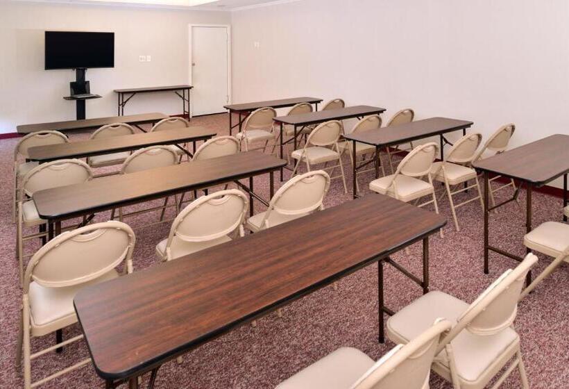 فندق Americas Best Value Inn Lubbock East