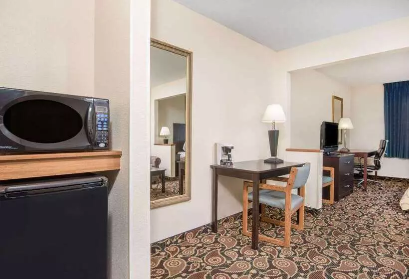 בית מלון כפרי Baymont By Wyndham Casper East