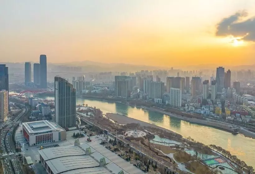 Отель Crowne Plaza Lanzhou By Ihg