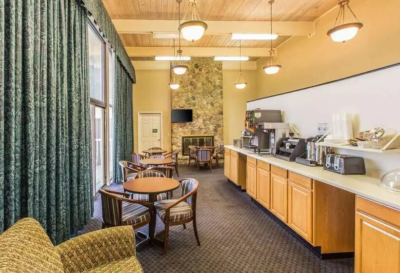ホテル Econo Lodge