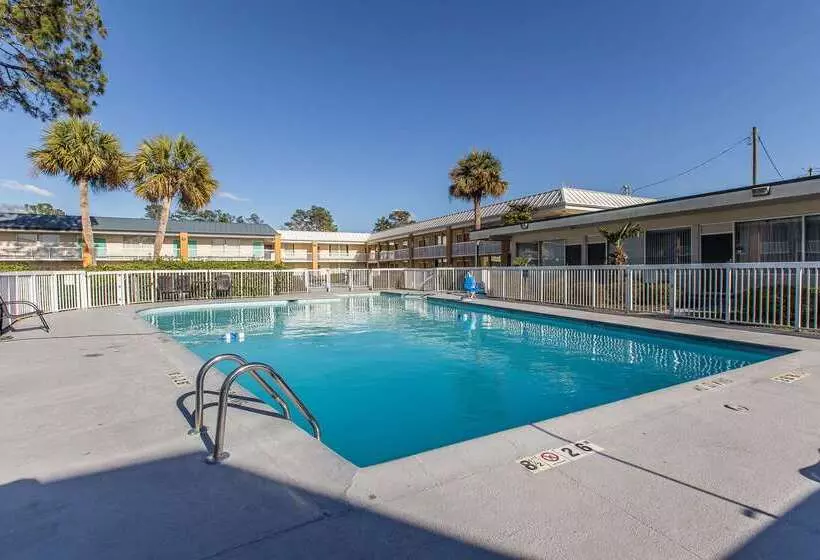 ホテル Econo Lodge
