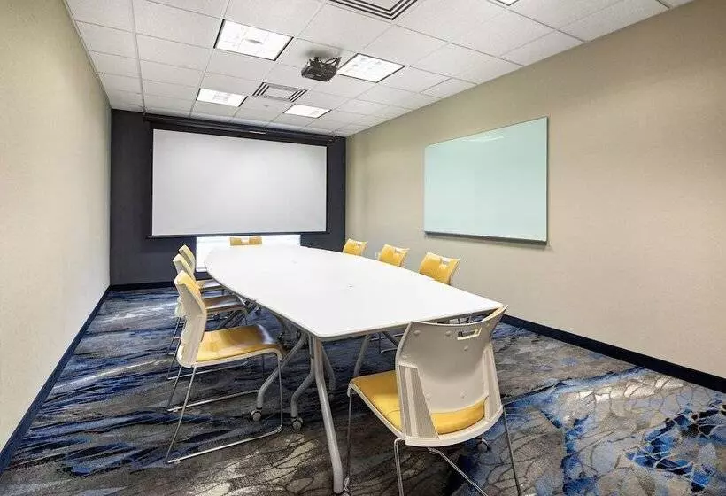 ホテル Fairfield Inn & Suites By Marriott Toronto Mississauga