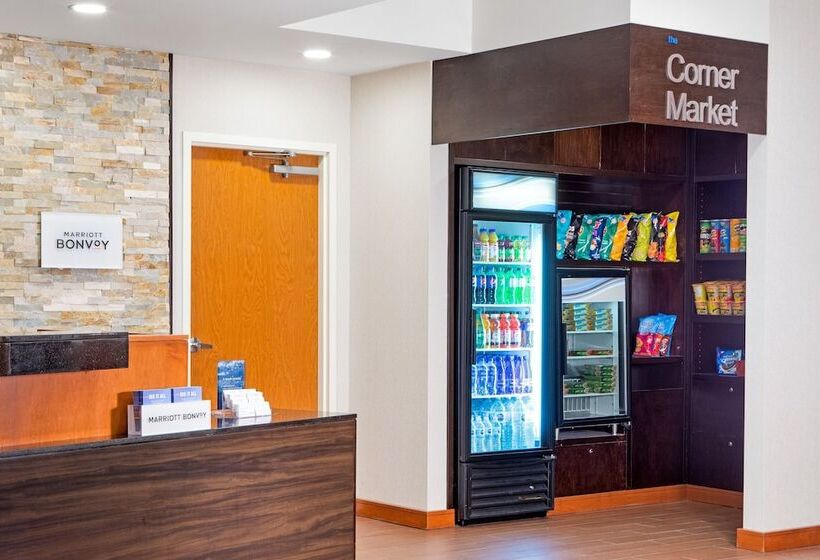 فندق Fairfield Inn & Suites By Marriott Toronto Mississauga