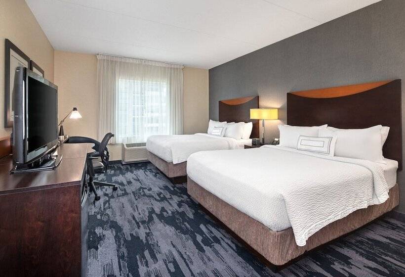 فندق Fairfield Inn & Suites By Marriott Toronto Mississauga