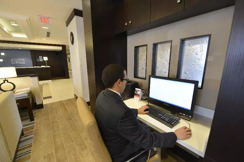 Holiday Inn Express Hotel & Suites Waterloo St. Jacobs Area, An Ihg