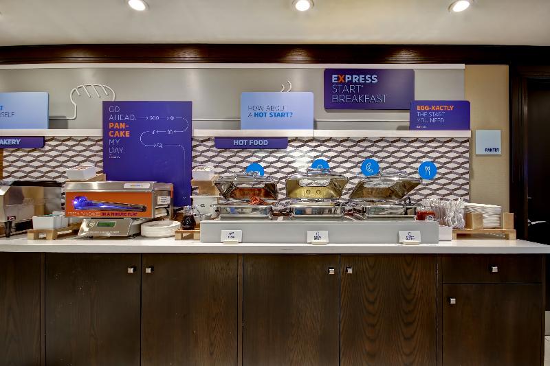 Holiday Inn Express Hotel & Suites Waterloo St. Jacobs Area, An Ihg