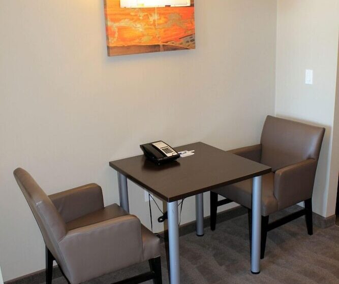 호텔 Chateau Inn & Suites Bonnyville