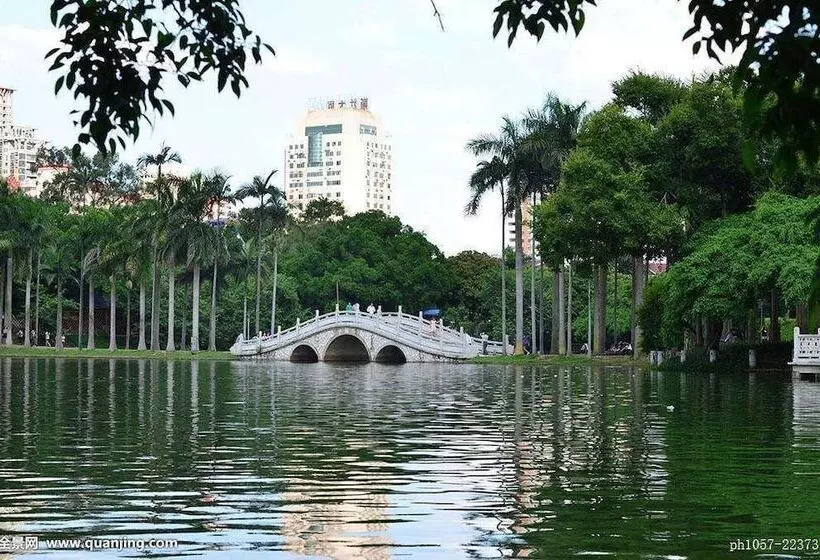 هتل Ibis Chengdu Kehua