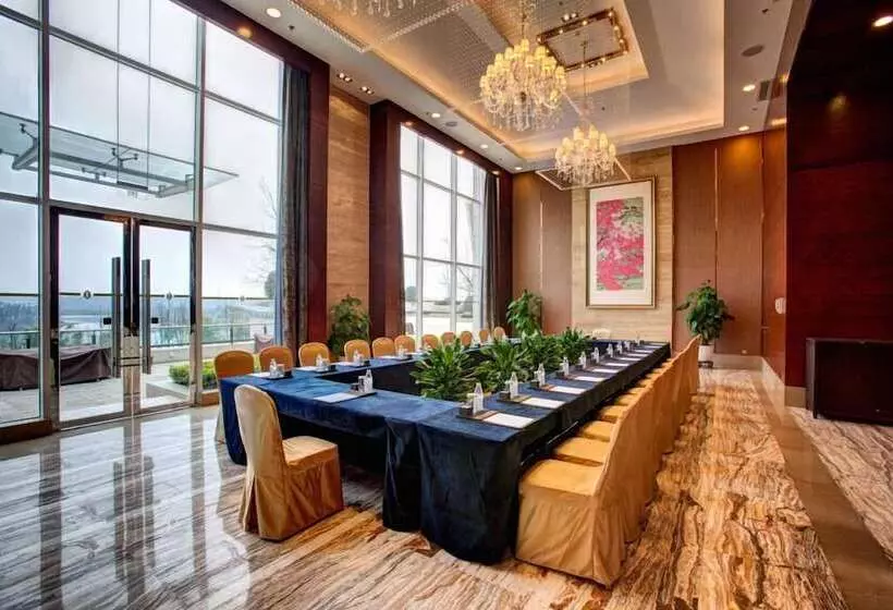 בית מלון כפרי Intercontinental Heilong Lake By Ihg