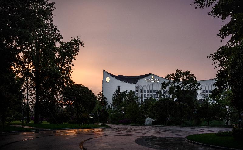 בית מלון כפרי Intercontinental Heilong Lake By Ihg