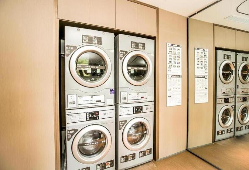 Ji Hotel Qingdao Huangdao District Government