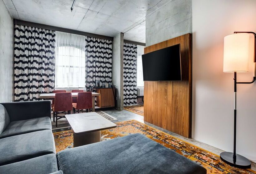 The Loom Hotel, Tapestry Collection By Hilton