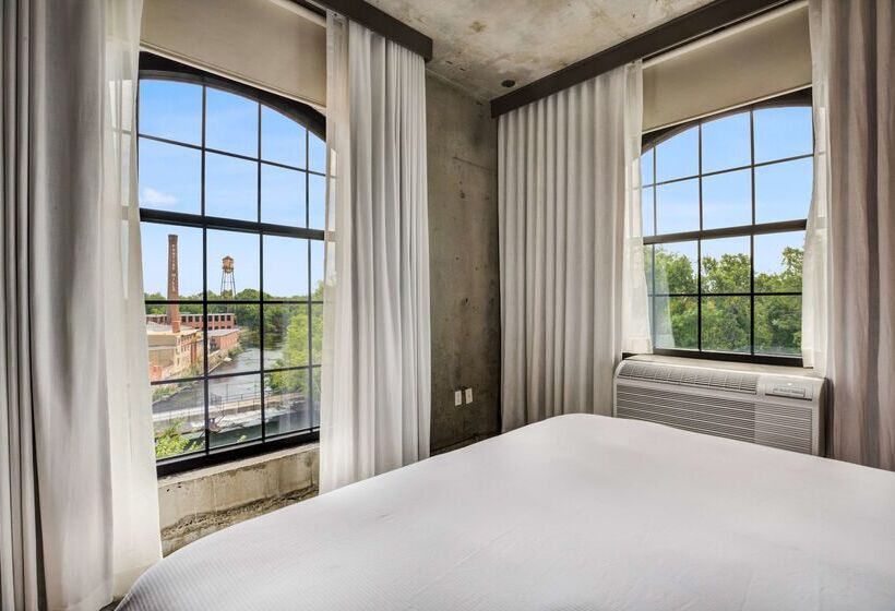 The Loom Hotel, Tapestry Collection By Hilton