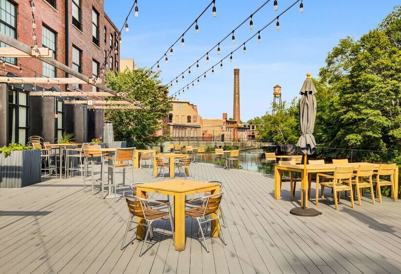 The Loom Hotel, Tapestry Collection By Hilton