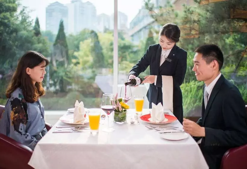 호텔 Pullman Linyi Lushang