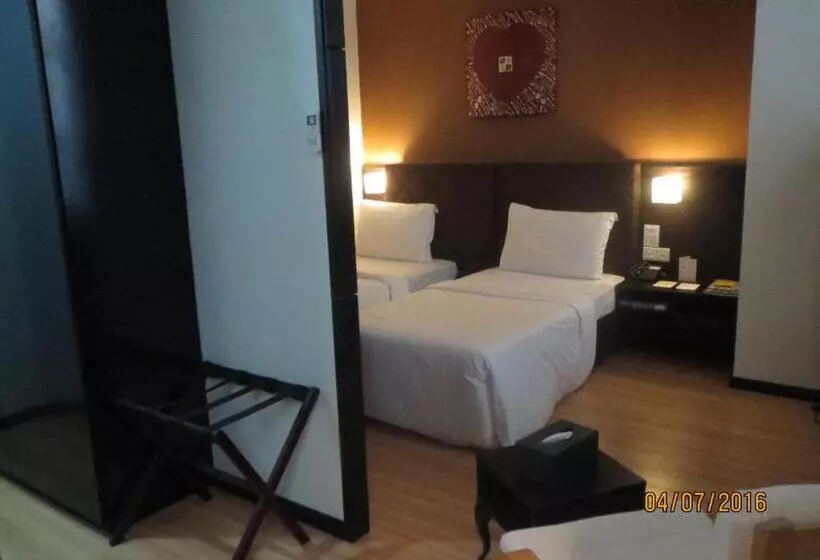 בית מלון כפרי Tat Place