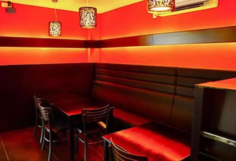 בית מלון כפרי Tat Place