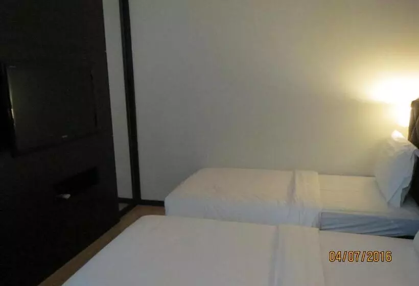 בית מלון כפרי Tat Place