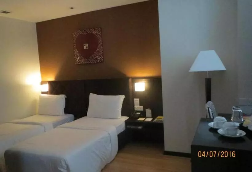 בית מלון כפרי Tat Place