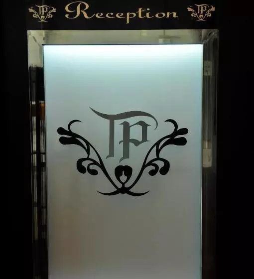 בית מלון כפרי Tat Place