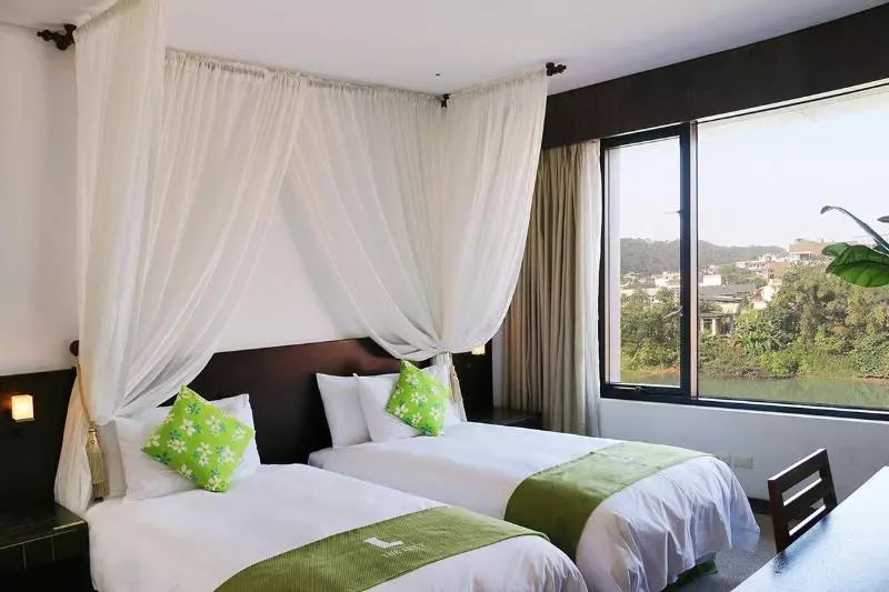 هتل The Loft Seaside Suites