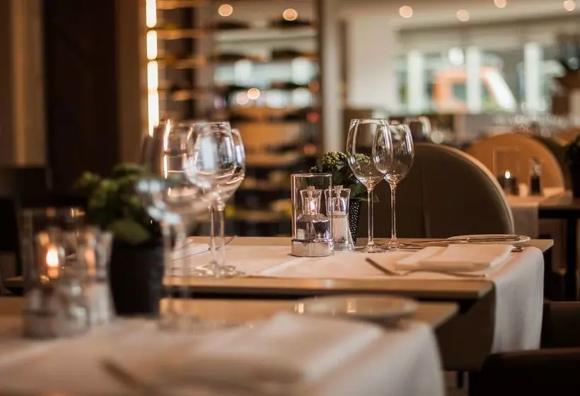 ホテル Tulip Inn Leiden Centre