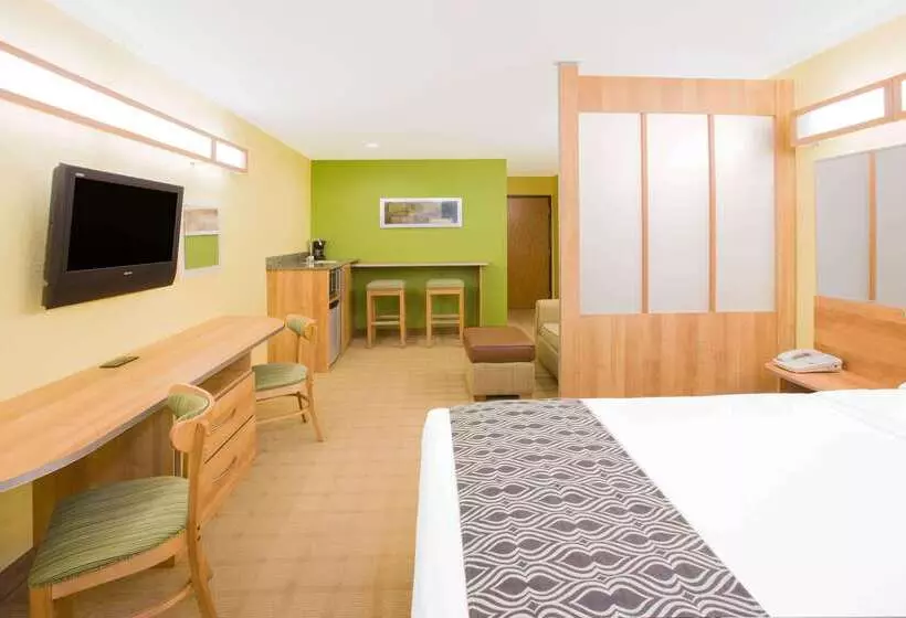 Microtel Inn & Suites By Wyndham Delphos