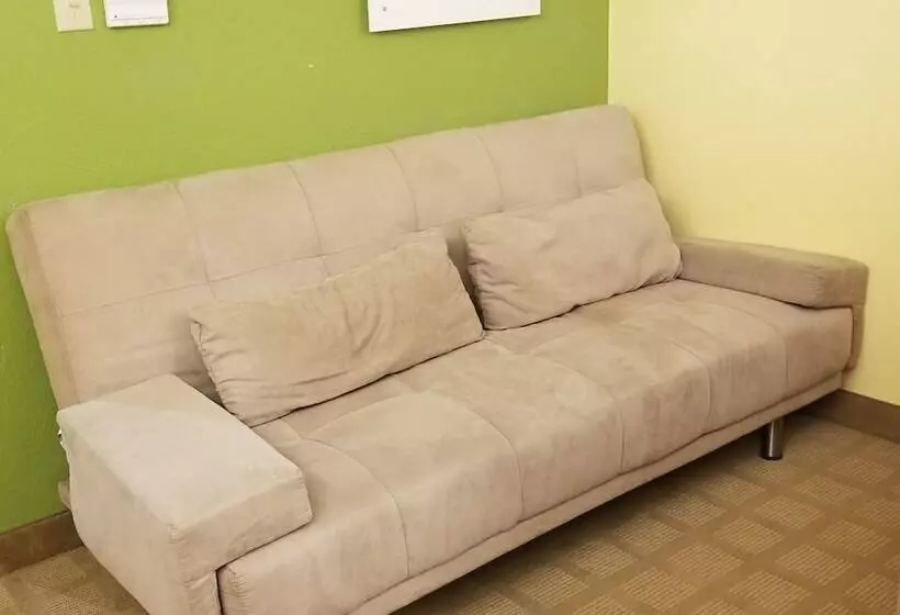 Microtel Inn & Suites By Wyndham Delphos