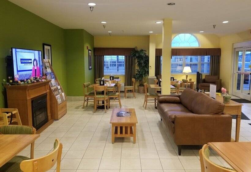 Microtel Inn & Suites By Wyndham Delphos