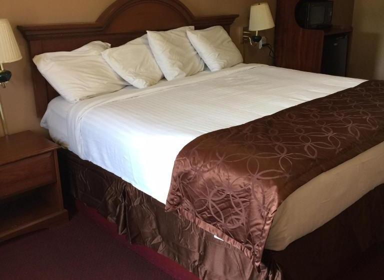 Shamrock Motel Hot Springs