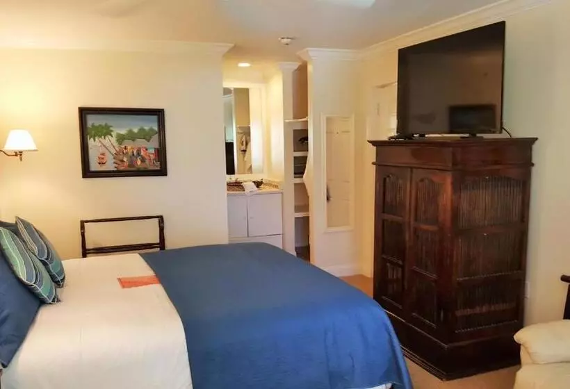 The Caribbean Court Boutique