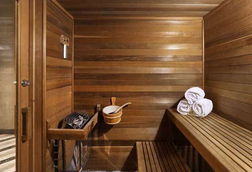 The Loom Hotel, Tapestry Collection By Hilton