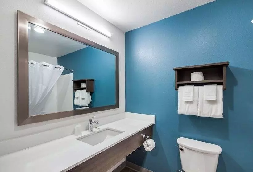 Woodspring Suites Evansville