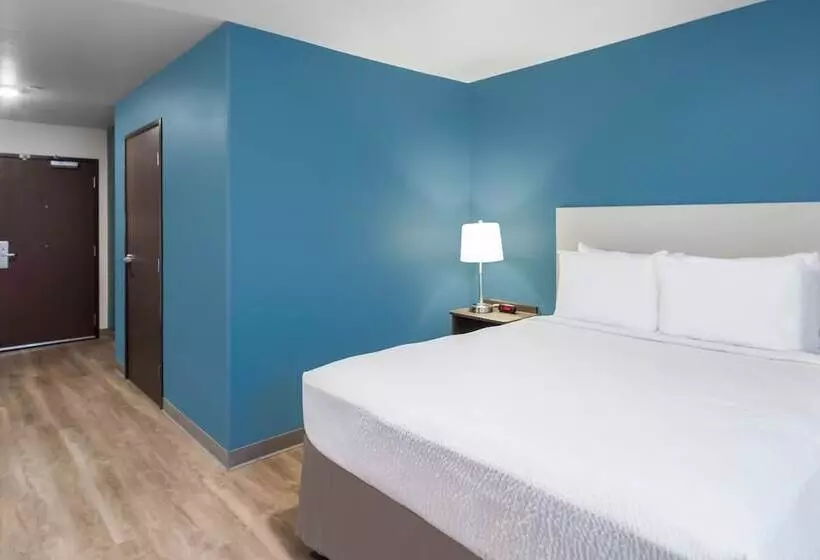 Woodspring Suites Evansville