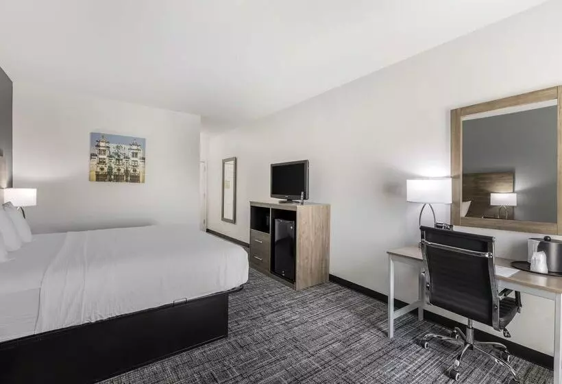 هتل Best Western Plus Midamerica