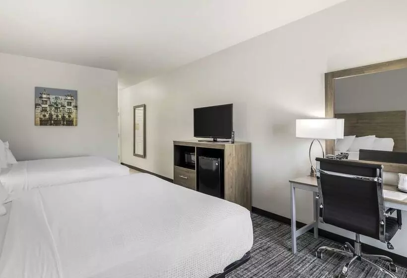 هتل Best Western Plus Midamerica