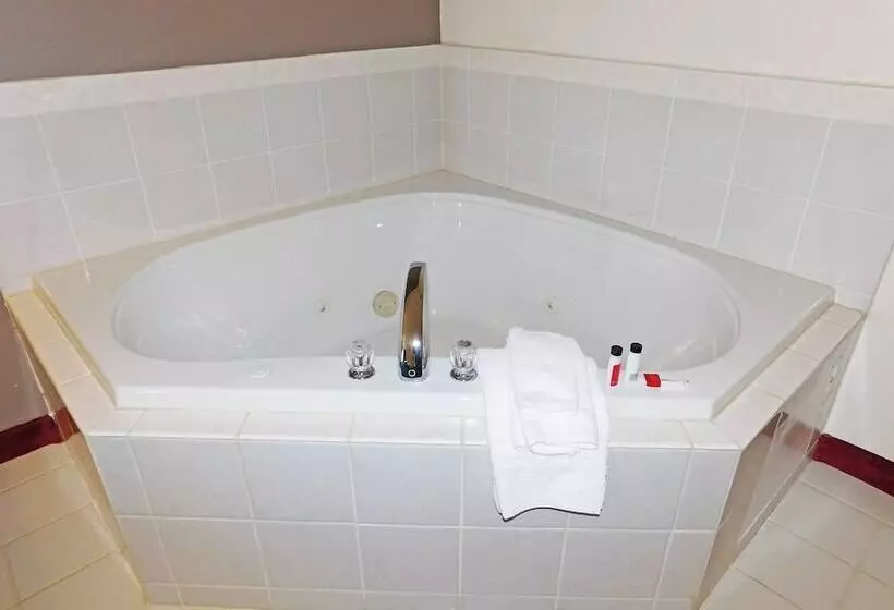 Отель Days Inn By Wyndham Fargo/casselton