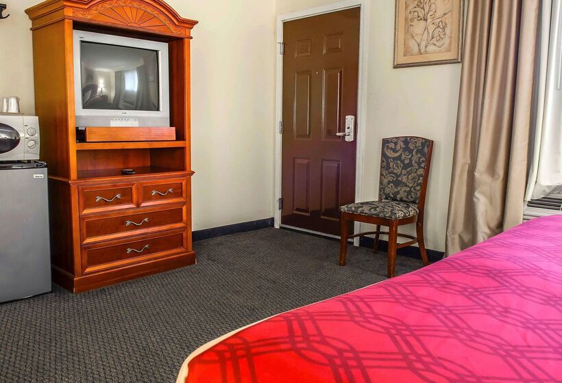 Отель Econo Lodge Jefferson Hills Hwy 51