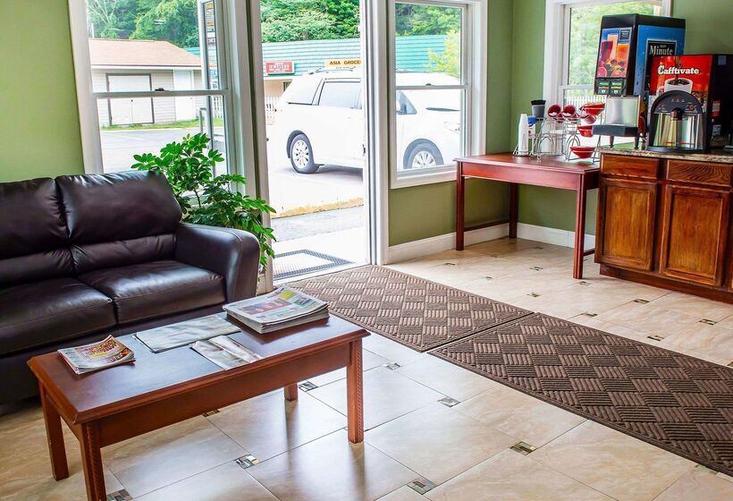 Отель Econo Lodge Jefferson Hills Hwy 51