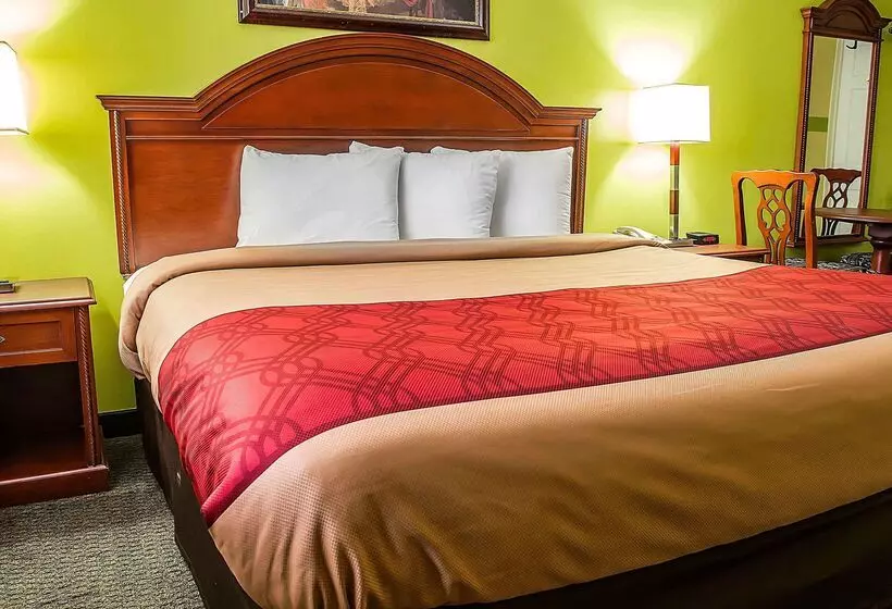 Отель Econo Lodge Jefferson Hills Hwy 51