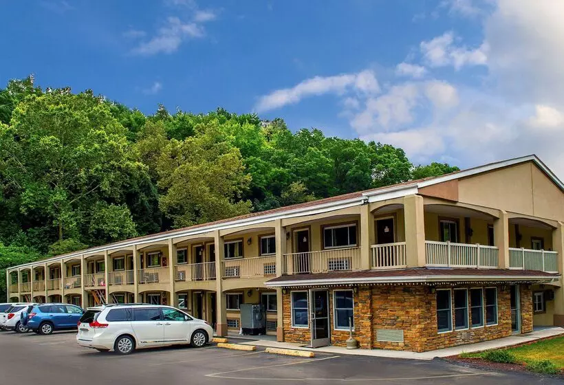 Отель Econo Lodge Jefferson Hills Hwy 51