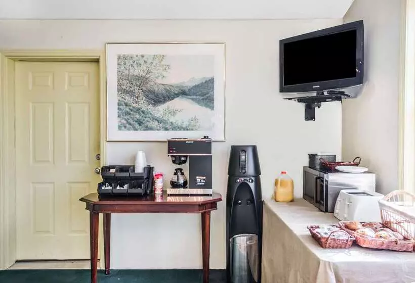 호텔 Knights Inn Hadley