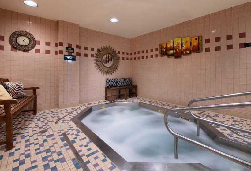 Szálloda Nced Conference Center &