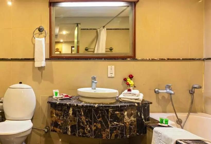 ホテル One Gulberg, Lahore