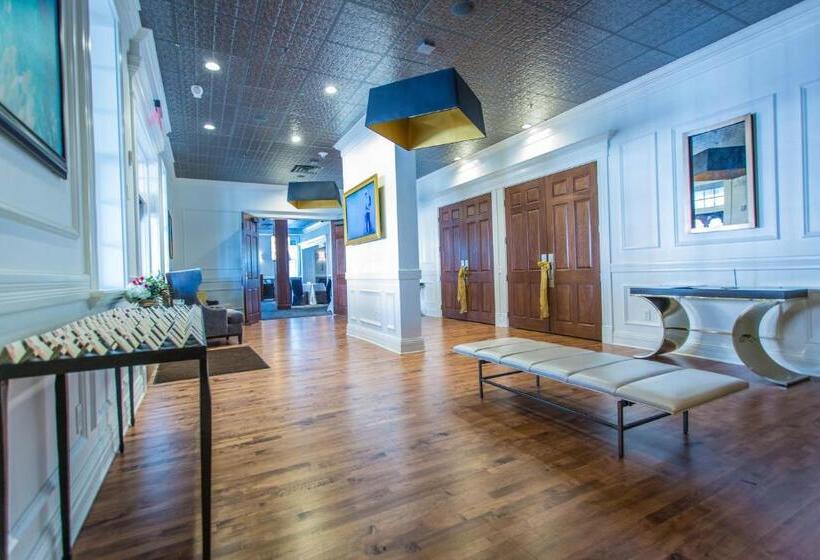 호텔 The Delafield