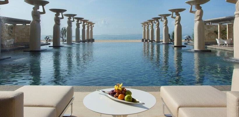 בית מלון כפרי The Mulia Bali